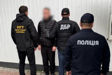 Понад $4 тисячі за службу в тилу: на Львівщині затримали командира підрозділу