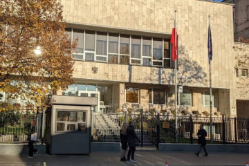 Польща не змінюватиме режим роботи свого посольства в Києві