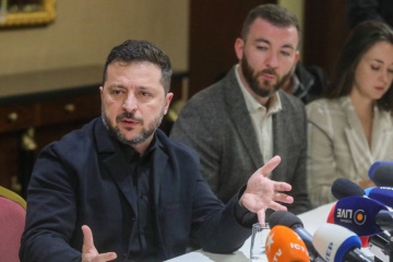 Україна поки не закрила дефіцит у $4 мільярди - Зеленський