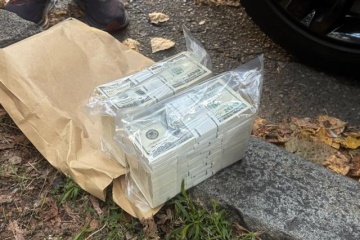 Майже $500 тисяч за «вирішення питань»: у Києві затримали псевдопрацівника НАБУ