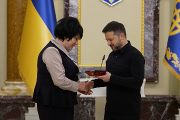 Зеленський у День працівників освіти вручив держнагороди