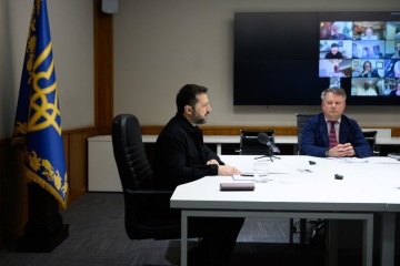 Zelensky mantiene una reunión virtual con una delegación bipartidista del Congreso de EE.UU.