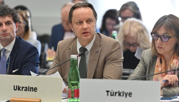 Civilisti uväznení v pasci: Ukrajina vyzýva štáty OBSE, aby zabezpečili humanitárny prístup Ruska do Oleški