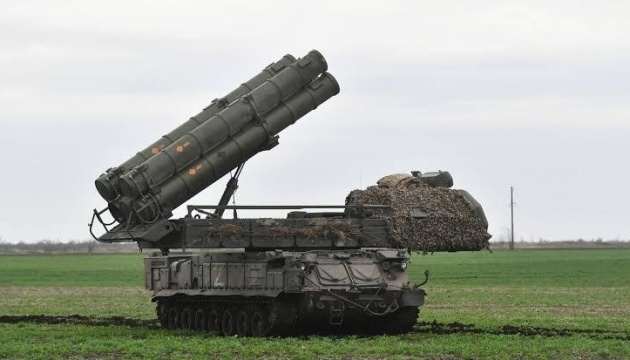 Les forces ukrainiennes ont ciblé un système antiaérien russe « Bouk-M3 » dans la région de Zaporijjia et un site de lancement de drones près de Donetsk