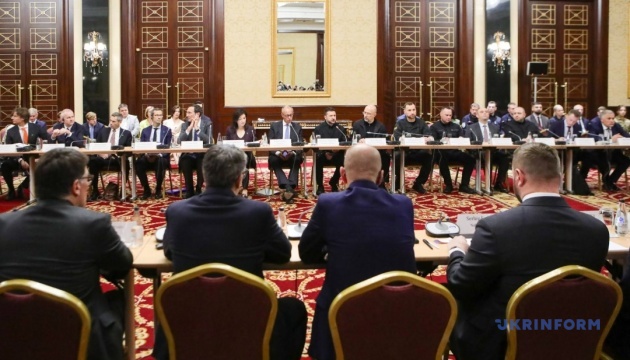Україна і Німеччина підписали низку документів про співпрацю у ВПК