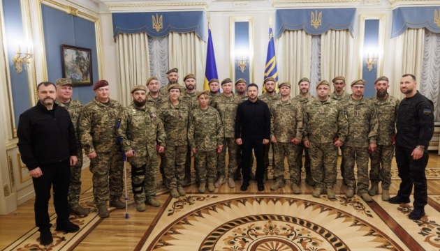 Зеленський подякував воїнам ТрО за захист України від перших днів повномасштабної війни