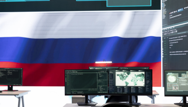 أطلقت الدعاية حملة إعلامية بهدف تحميل السلطات الأوكرانية مسؤولية الهجمات الروسية