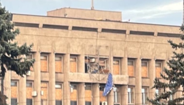 Ворог вдарив дроном по будівлі Запорізької ОВА