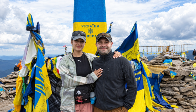 «Я не азартний, а цілеспрямований»: морпіх на протезі підкорив Говерлу та здобув право носити штормовий берет