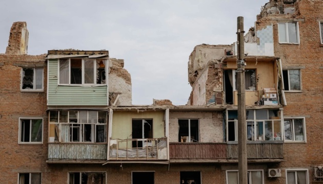 У Прилуках завершили роботи з розбору завалів після російського удару