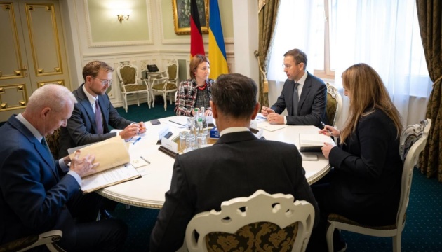 Корецький обговорив із послом Німеччини постачання обладнання для відновлення енергетики