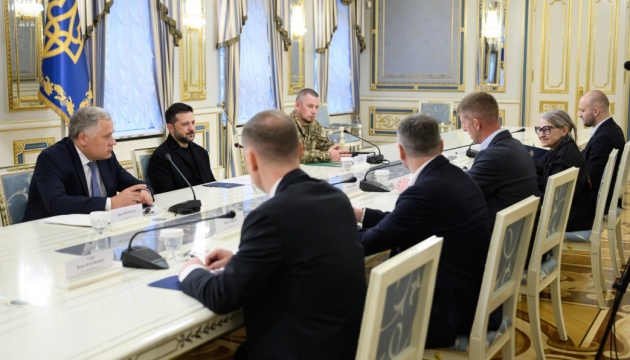 Зеленський зустрівся з міністром оборони Естонії, говорили про додаткове фінансування для ППО