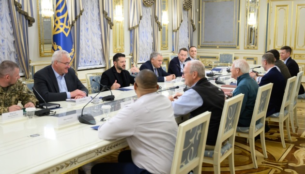 Zelensky, ABD kongre heyetiyle Graham Yasası ve balistik füzeye karşı savunma üretimini görüştü