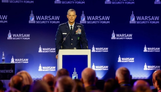 Намір Росії «зламати» українців цієї зими ударами по енергетиці не спрацює - командувач НАТО