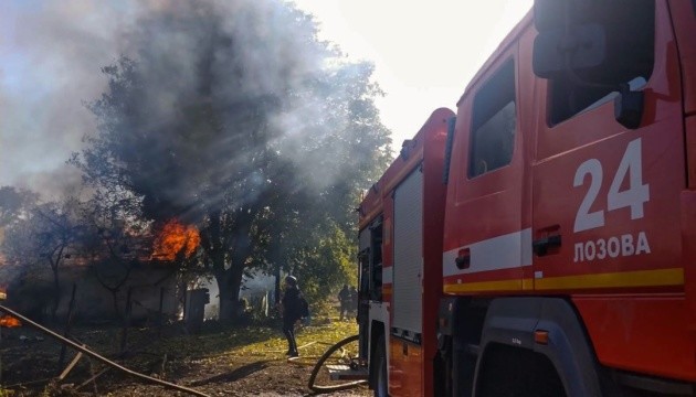 Війська РФ ударили дронами по Лозовій на Харківщині: загинула жінка, ще семеро людей постраждали