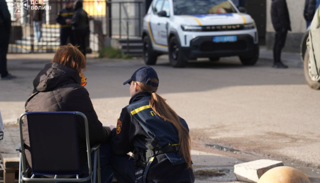Шестеро загиблих, 13 постраждалих: у Луцьку завершили рятувальні роботи на місці удару РФ
