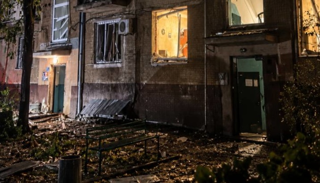 У Запоріжжі внаслідок ворожої атаки загинула жінка