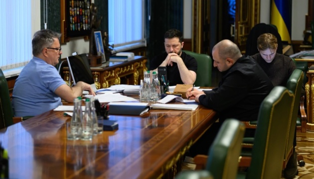 Зеленський обговорив із представниками Трампа подальші кроки у дипломатії