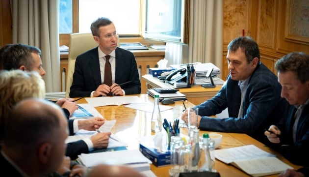 Le Premier ministre ukrainien annonce les premières mesures de lutte contre l'économie souterraine