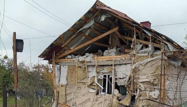 На Рівненщині через атаку РФ постраждали жінка та дві її доньки