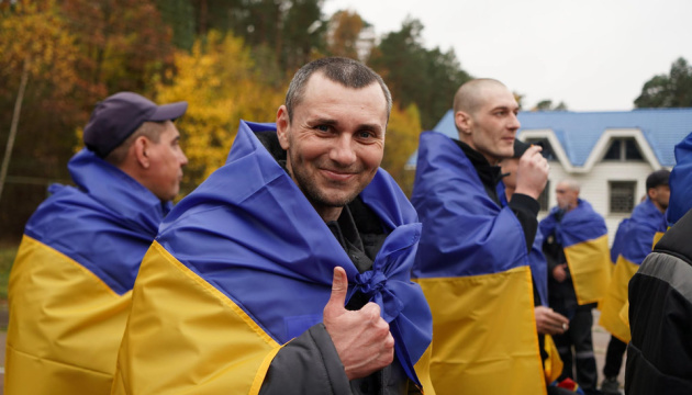 270 ukrainische Soldaten kommen aus russischer Gefangenschaft zurück