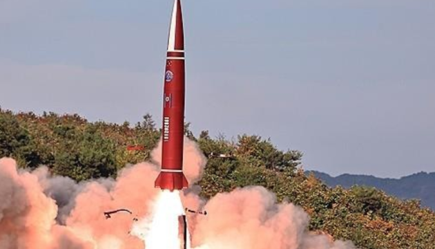 КНДР запустила близько десятка балістичних ракет у бік Японського моря