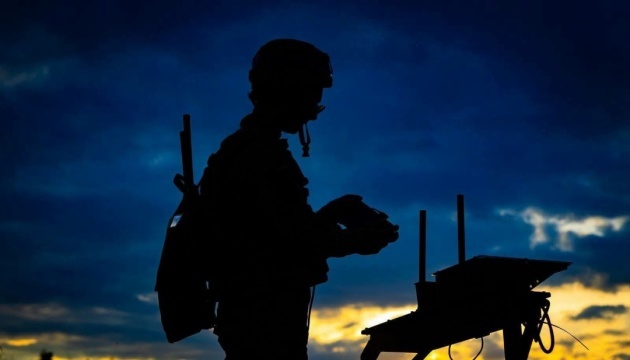 Asow - Korps zerstört mehr als 100 russische Treibstoffzüge in Region Donezk  